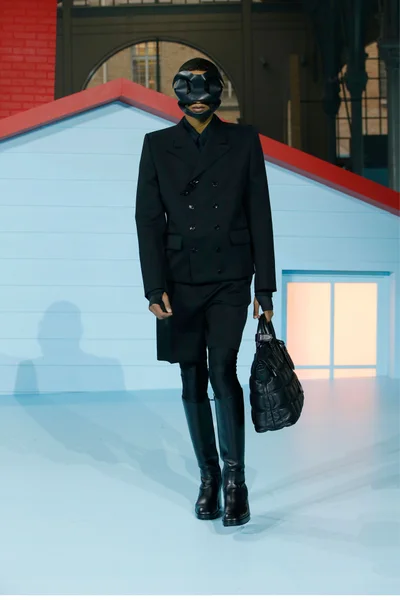 Look 4